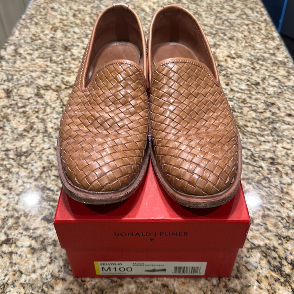 Donald J Pliner Zelvyn Size 10